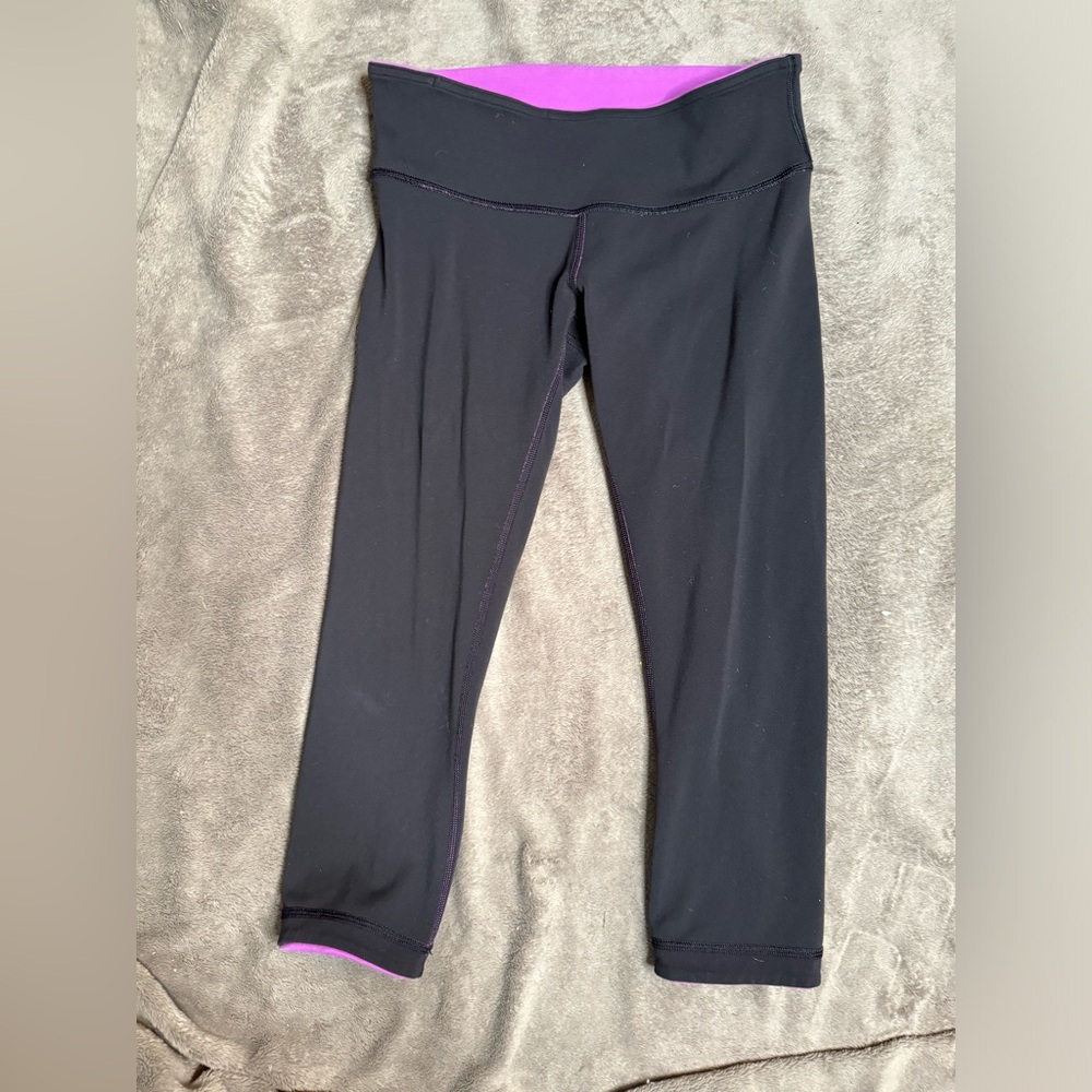 Lululemon reversible crop, Sz 8